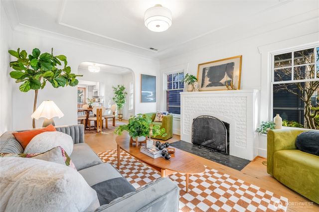 1424 N 53rd Street, Seattle, WA 98103