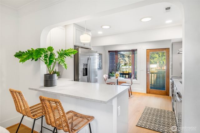 1424 N 53rd Street, Seattle, WA 98103