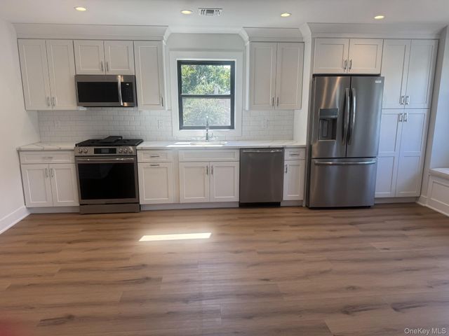 161 Union Avenue 16, Lynbrook, NY 11563