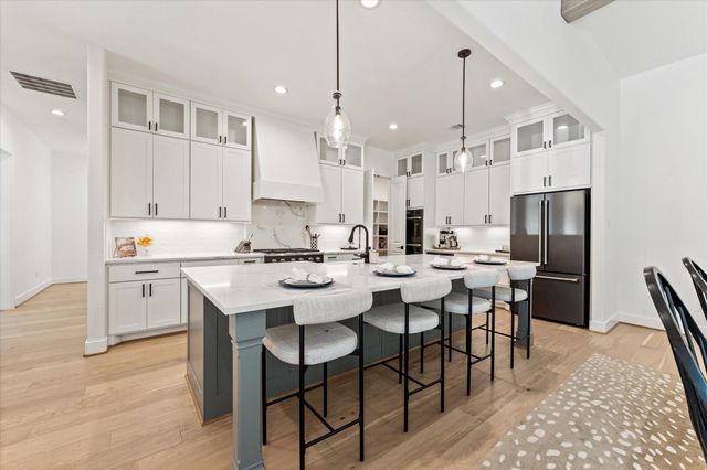 7729 Dog Wood Acres Drive, Montgomery, TX 77316