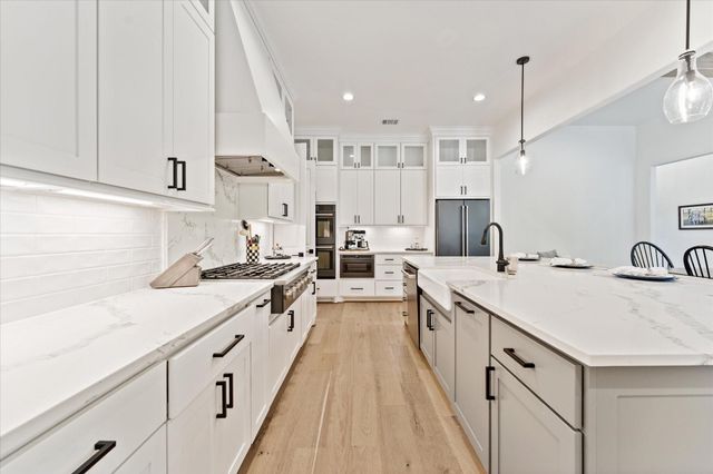 7729 Dog Wood Acres Drive, Montgomery, TX 77316