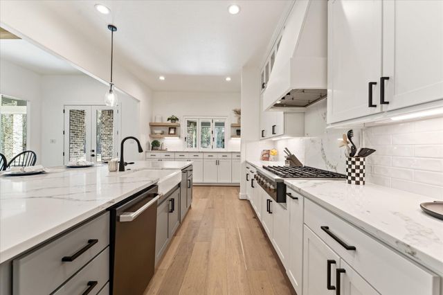 7729 Dog Wood Acres Drive, Montgomery, TX 77316