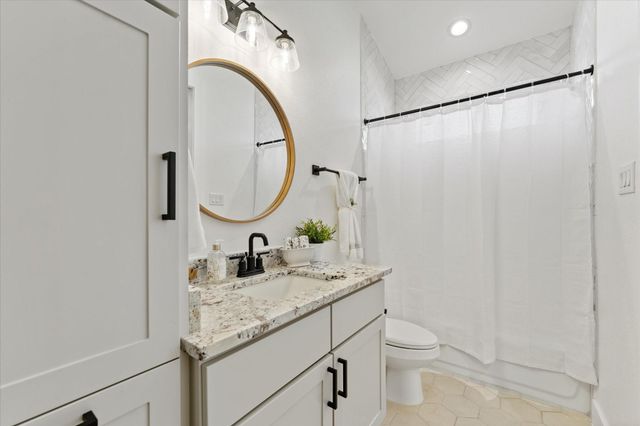 7729 Dog Wood Acres Drive, Montgomery, TX 77316