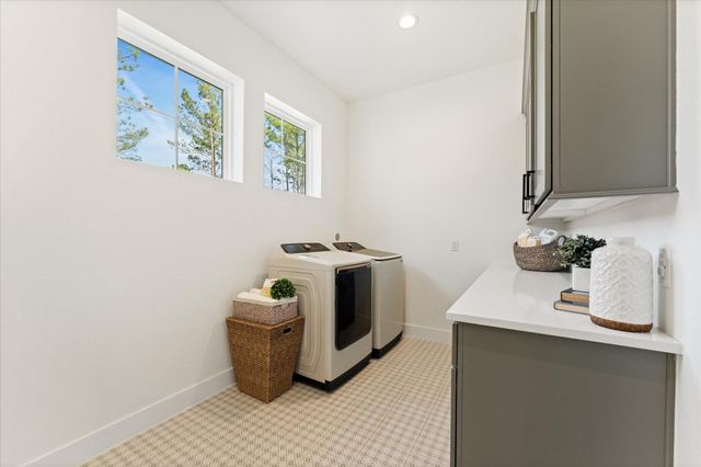 7729 Dog Wood Acres Drive, Montgomery, TX 77316