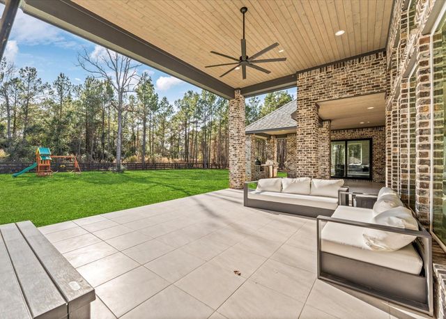 7729 Dog Wood Acres Drive, Montgomery, TX 77316