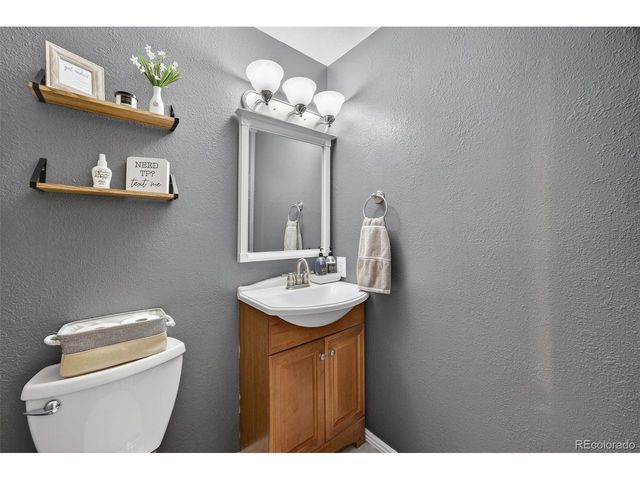 13844 W 68th Dr, Arvada, CO 80004