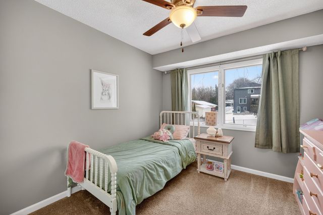 2809 68th Street, Urbandale, IA 50322