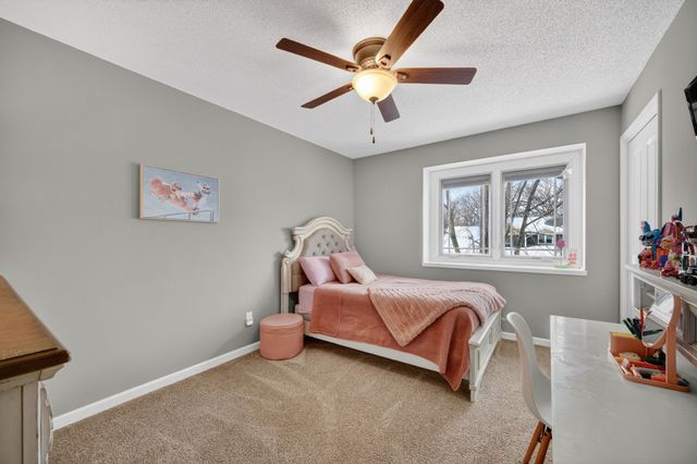 2809 68th Street, Urbandale, IA 50322