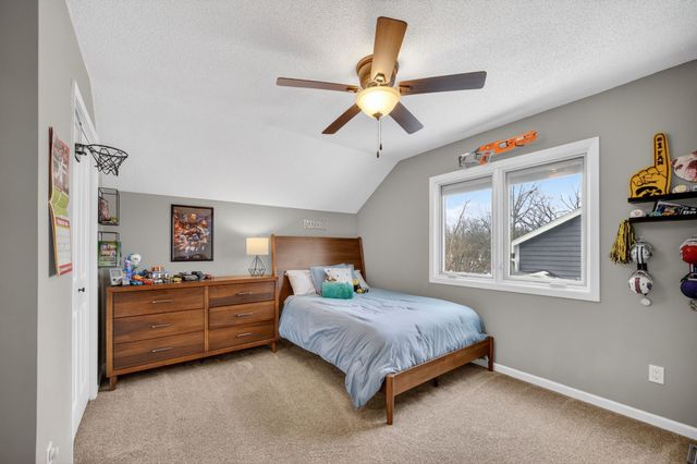 2809 68th Street, Urbandale, IA 50322