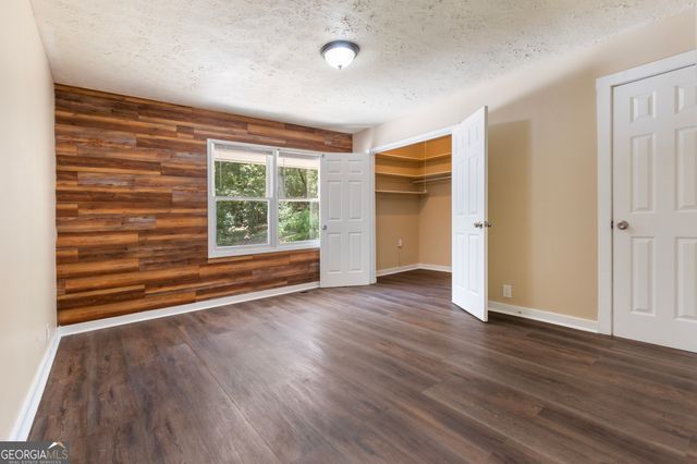 1194 Booger Hollow Road SW, Lindale, GA 30147