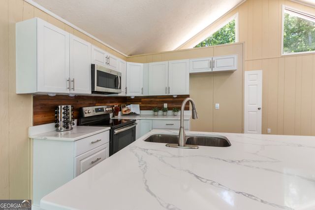 1194 Booger Hollow Road SW, Lindale, GA 30147