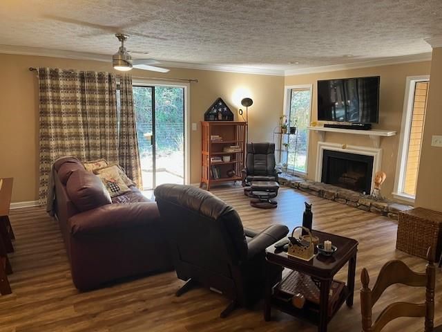 831 Lake Hollow Boulevard SW, Marietta, GA 30064