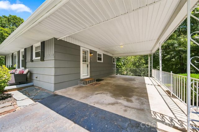 1518 11th Street NW, Hickory, NC 28601