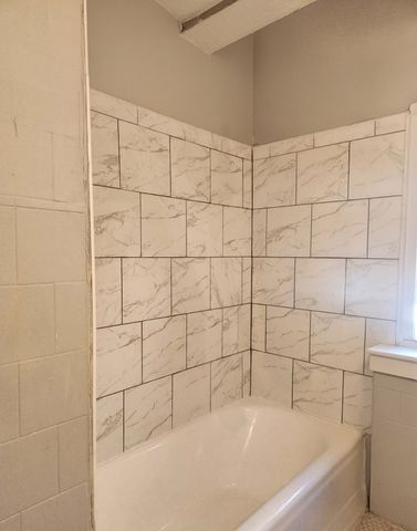 8017 S Maryland Avenue, Chicago, IL 60619