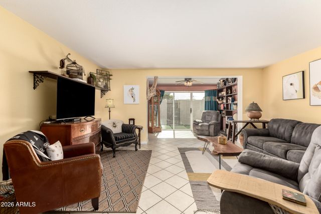 1005 E BERYL Avenue, Phoenix, AZ 85020