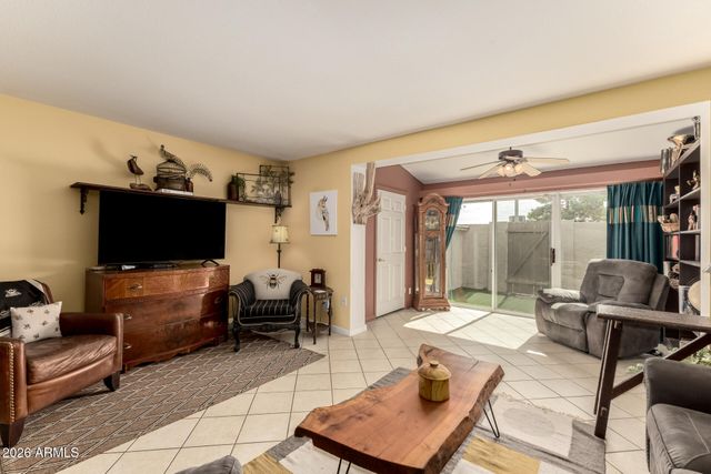 1005 E BERYL Avenue, Phoenix, AZ 85020