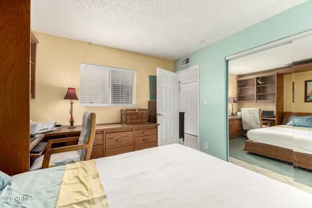 1005 E BERYL Avenue, Phoenix, AZ 85020