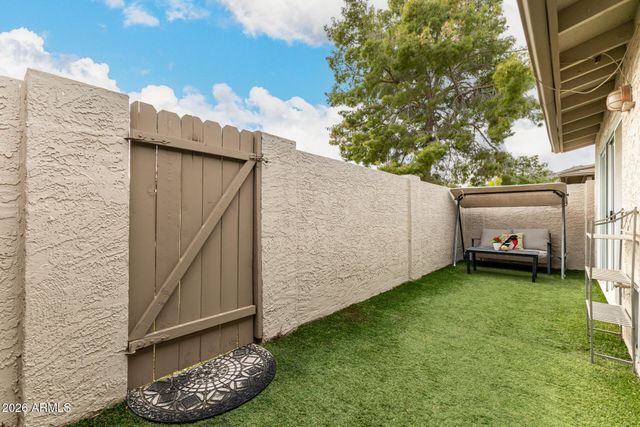 1005 E BERYL Avenue, Phoenix, AZ 85020