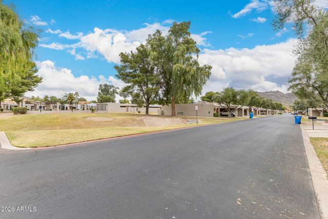 1005 E BERYL Avenue, Phoenix, AZ 85020