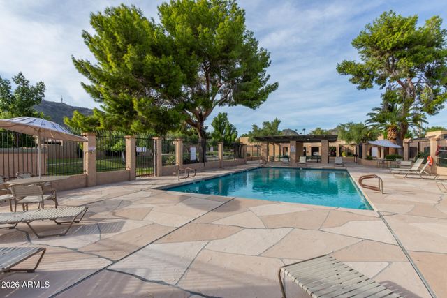 1005 E BERYL Avenue, Phoenix, AZ 85020