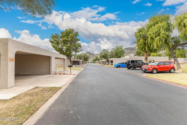 1005 E BERYL Avenue, Phoenix, AZ 85020