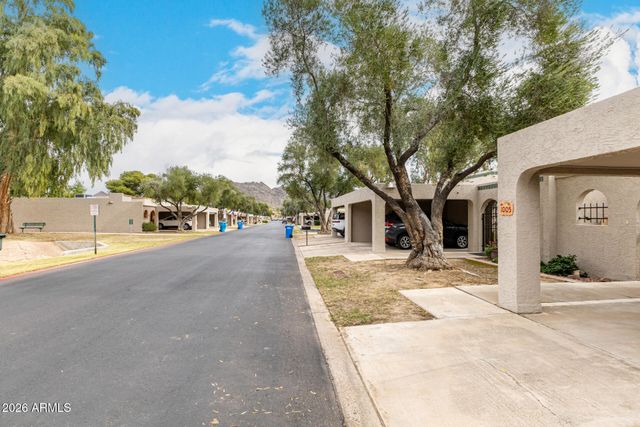 1005 E BERYL Avenue, Phoenix, AZ 85020