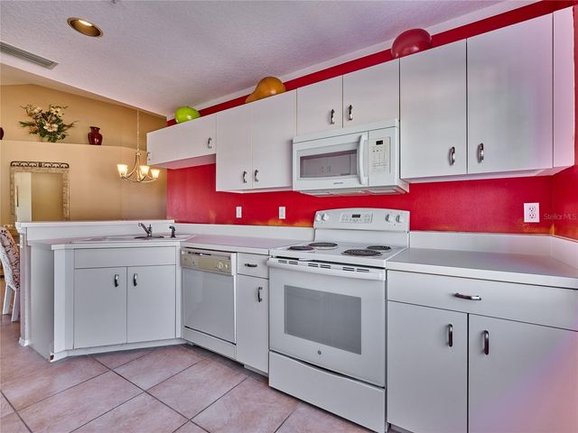 5523 FAIR OAKS STREET, Bradenton, FL 34203