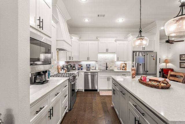 845 Steel Avenue, Conway, AR 72032