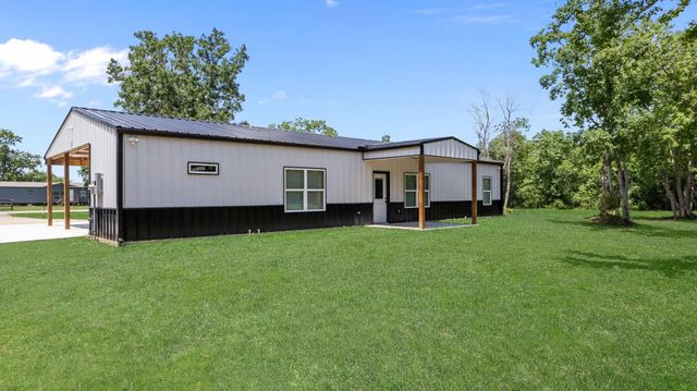 9309 Ave C, Liverpool, TX 77577