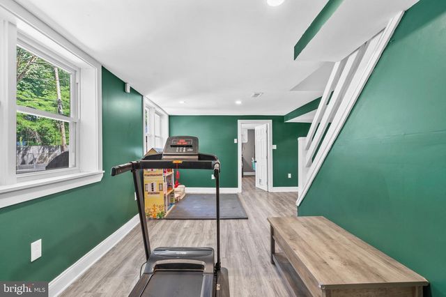 2304 BALDWIN RUN DR, Aston, PA 19014