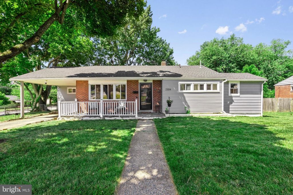 2304 BALDWIN RUN DR, Aston, PA 19014