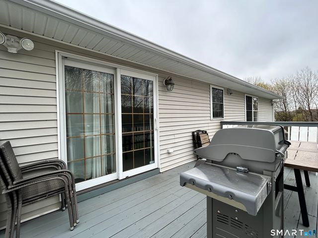 39 Asia Circle, Bridgeport, CT 06610