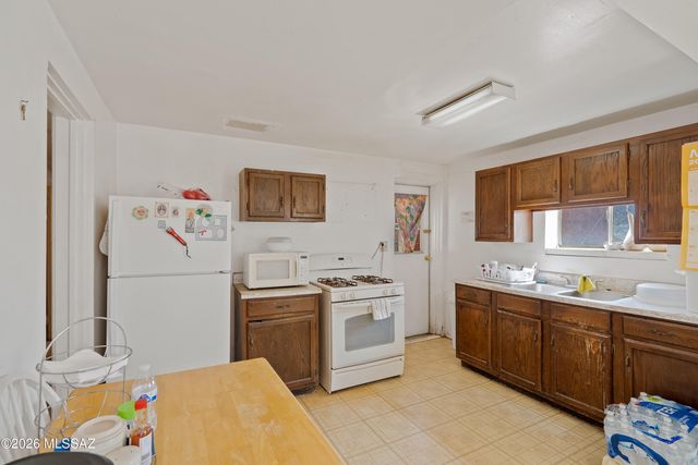 113 E President Street, Tucson, AZ 85714