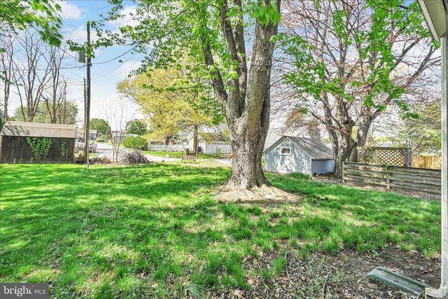 108 S WAYNE ST, Robesonia, PA 19551