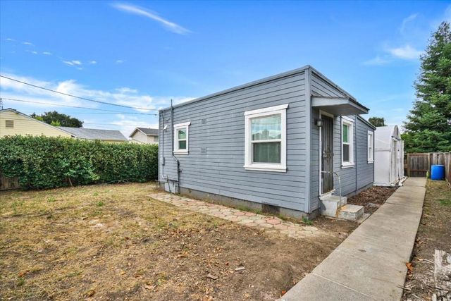 20583 Cambridge Avenue, Hayward, CA 94541