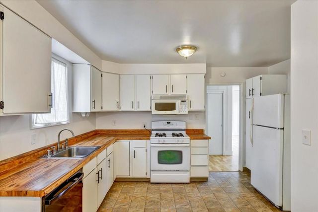 20583 Cambridge Avenue, Hayward, CA 94541