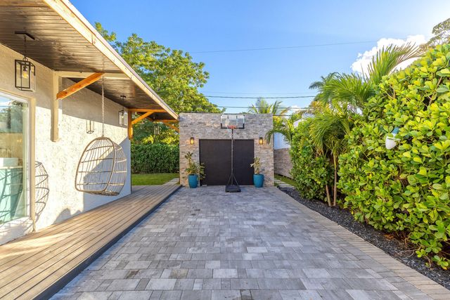 726 LYTLE Street, West Palm Beach, FL 33405