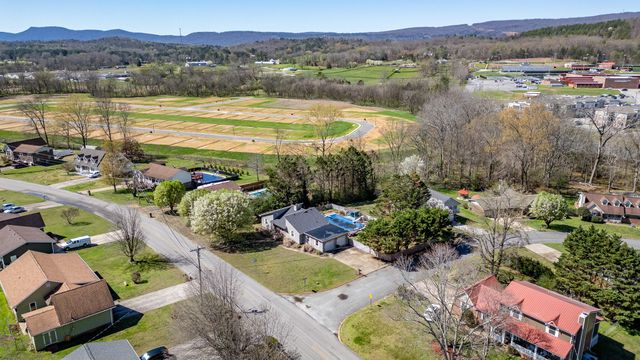 252 Overbrook Drive, Rossville, GA 30741