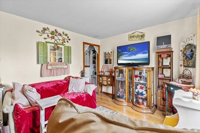 57 Carver Dr, Bridgewater, MA 02324