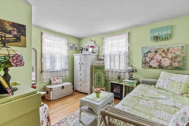 57 Carver Dr, Bridgewater, MA 02324