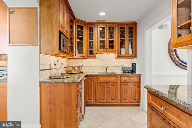 720 MORRIS AVE, Bryn Mawr, PA 19010