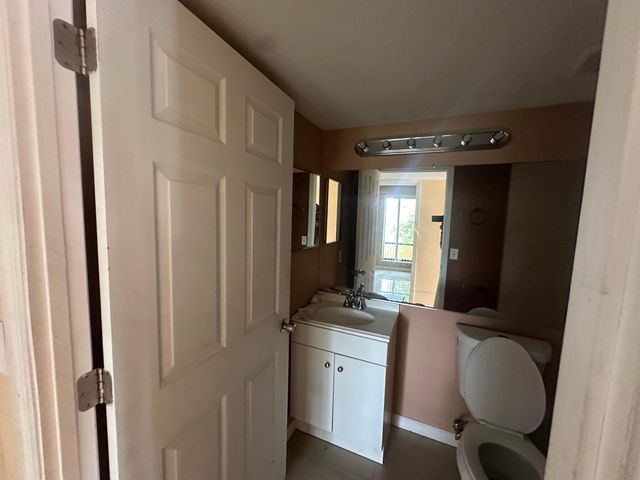 410 NW 214th Street 105, Miami Gardens, FL 33169