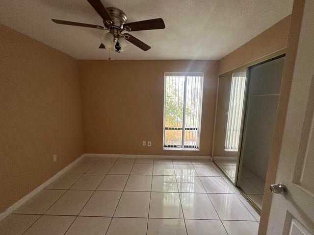 410 NW 214th Street 105, Miami Gardens, FL 33169