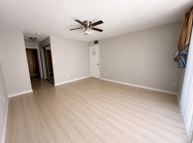 410 NW 214th Street 105, Miami Gardens, FL 33169