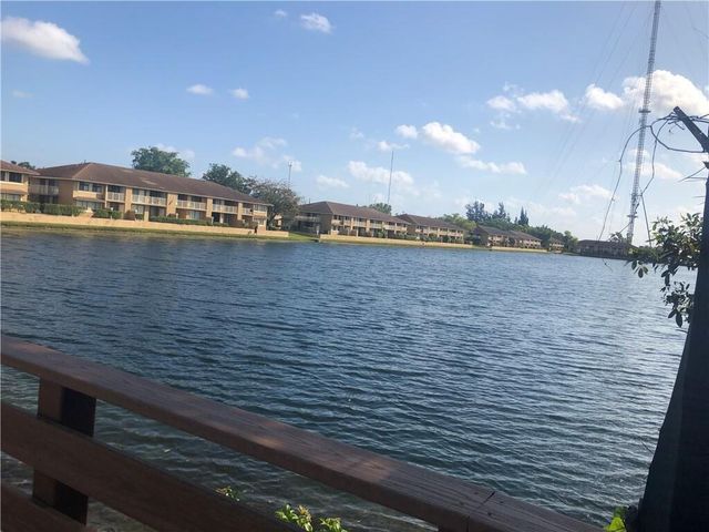 410 NW 214th Street 105, Miami Gardens, FL 33169