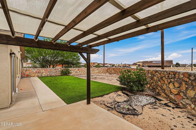 832 NENA SHAPLEIGH, Socorro, TX 79927