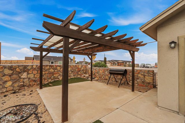 832 NENA SHAPLEIGH, Socorro, TX 79927