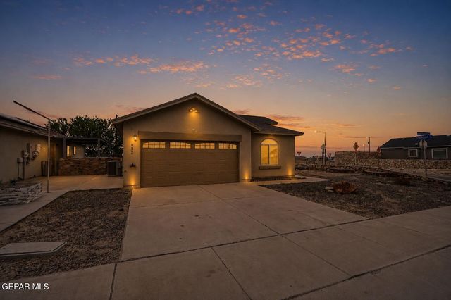 832 NENA SHAPLEIGH, Socorro, TX 79927