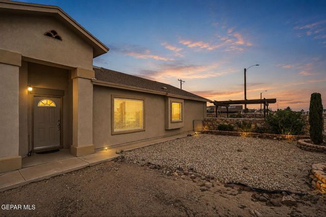 832 NENA SHAPLEIGH, Socorro, TX 79927