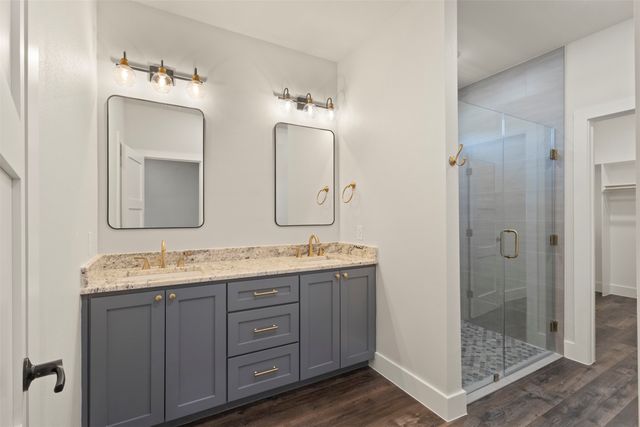 621 Oaklawn Drive, River Oaks, TX 76114